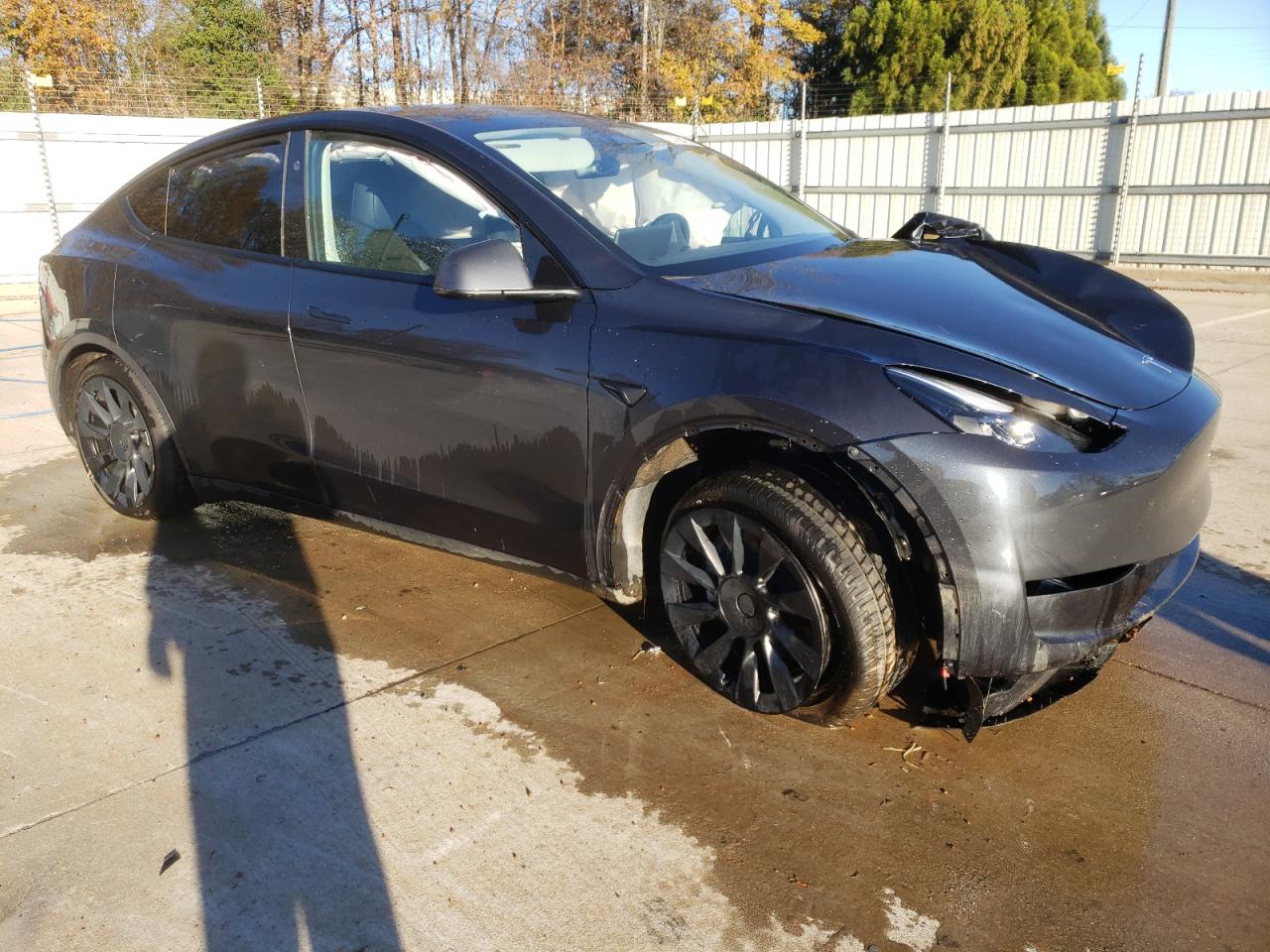 2024 TESLA MODEL Y  VIN:7SAYGAEE7RF004234