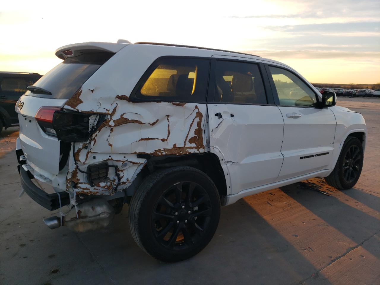2022 JEEP GRAND CHEROKEE LAREDO E VIN:1C4RJEAG4NC154150