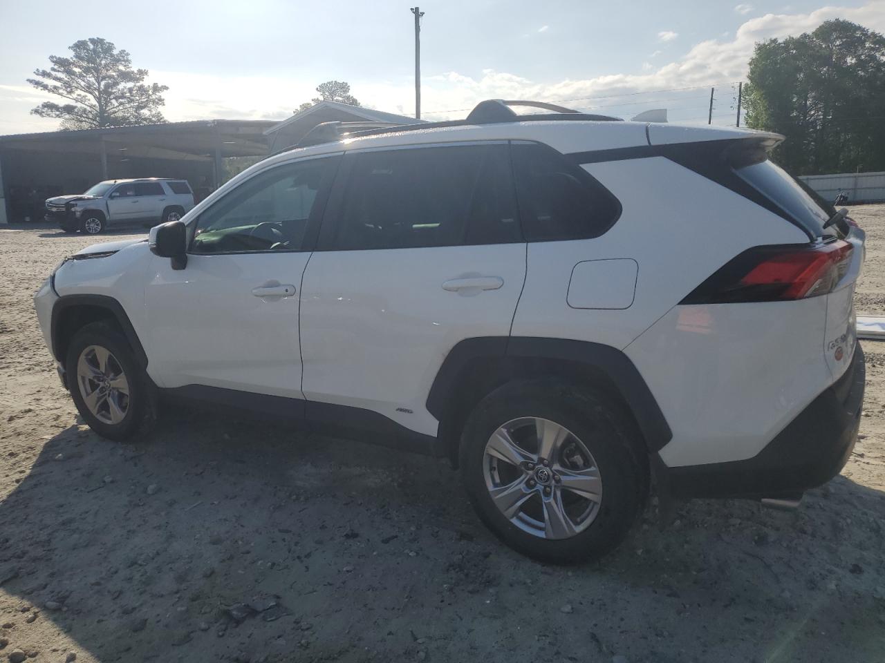 2022 TOYOTA RAV4 XLE VIN:2T3RWRFV7NW132060