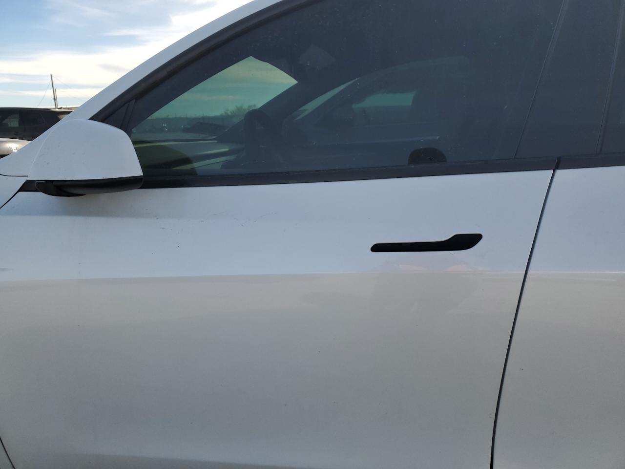 2023 TESLA MODEL Y  VIN:7SAYGDEE2PA115401