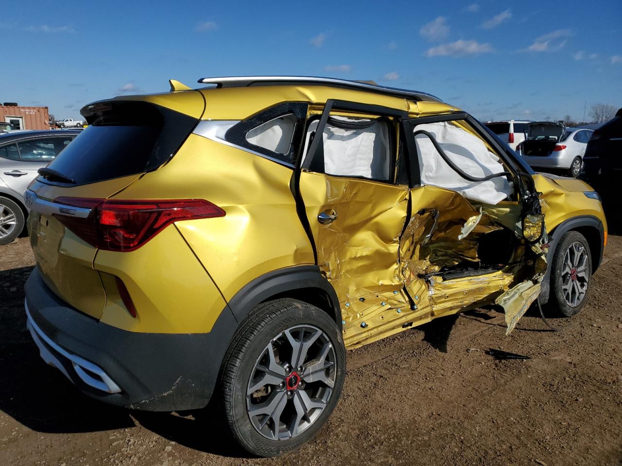 2022 KIA SELTOS SX VIN:KNDETCA28N7256254