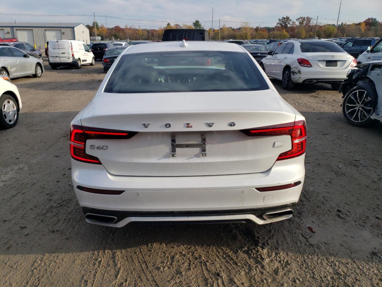 2022 VOLVO S60 T8 RECHARGE R-DESIGN VIN:7JRBR0FM5NG173957