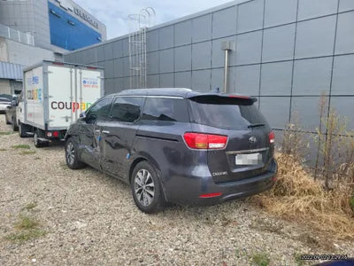 2017 Kia Carnival VIN: