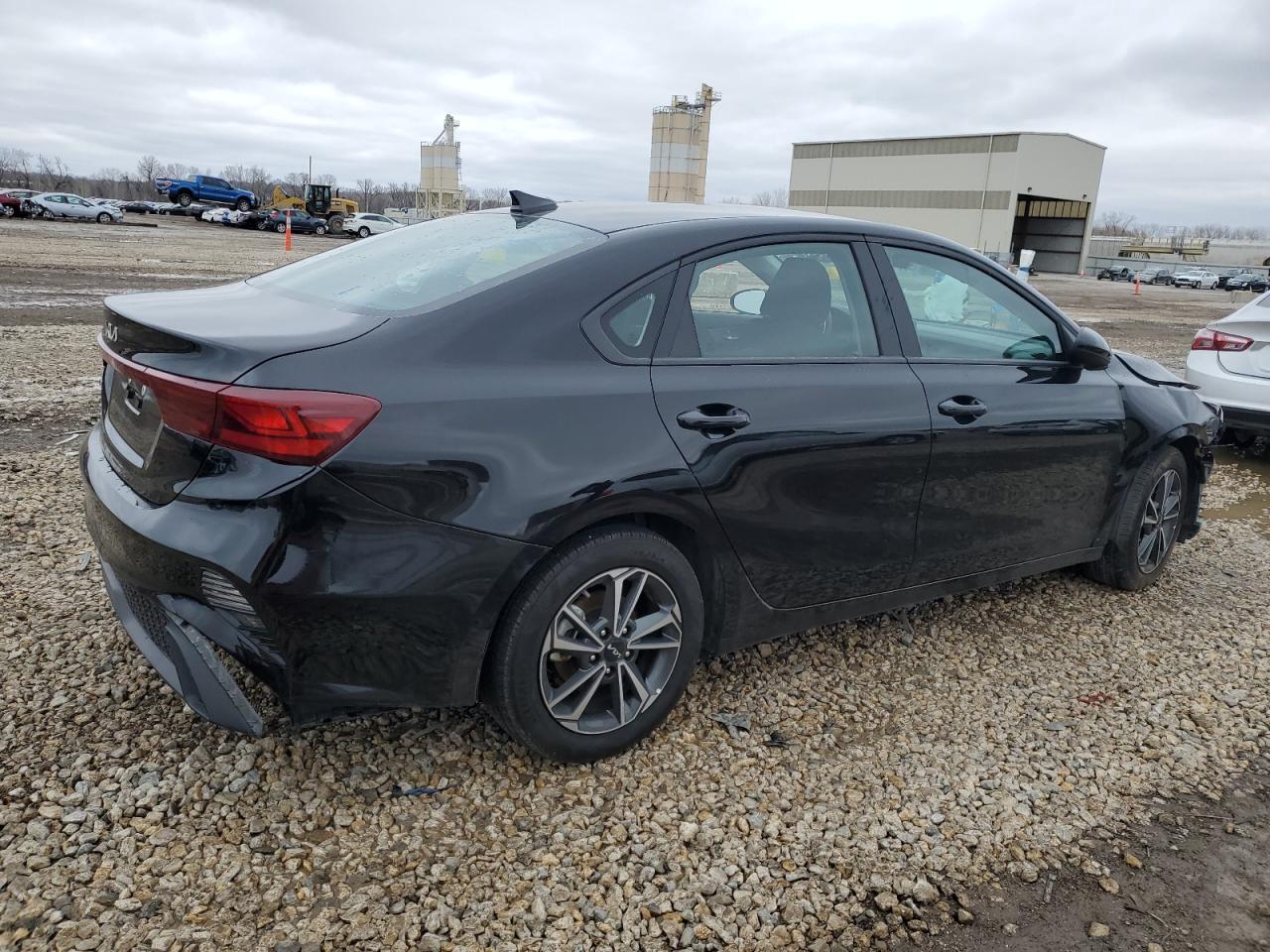 2023 KIA FORTE LX VIN:3KPF24AD4PE582635