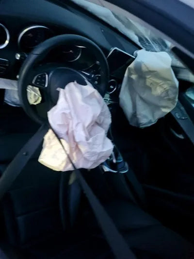 2017 Mercedes-Benz C 200 990KMWDDWF4CB2HF4 VIN:990KMWDDWF4CB2HF4