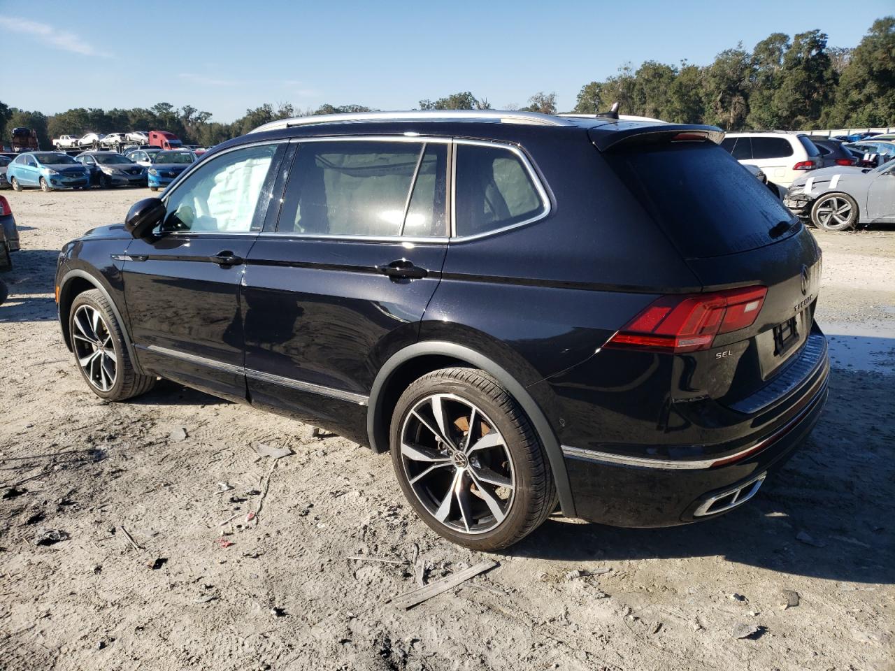 2022 VOLKSWAGEN TIGUAN SEL R-LINE VIN:3VV4B7AX1NM141617