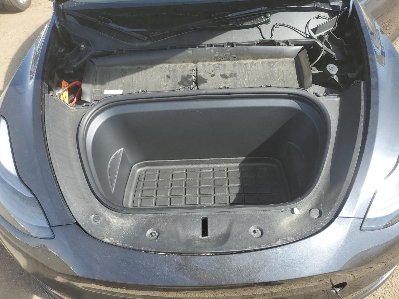 2024 TESLA MODEL Y  VIN:7SAYGDEE6RA256328