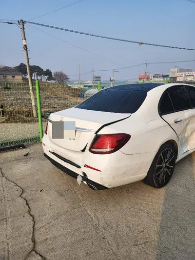 2016 Mercedes-Benz E 300 VIN: