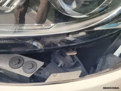 2016 Mercedes-Benz C 200 VIN: