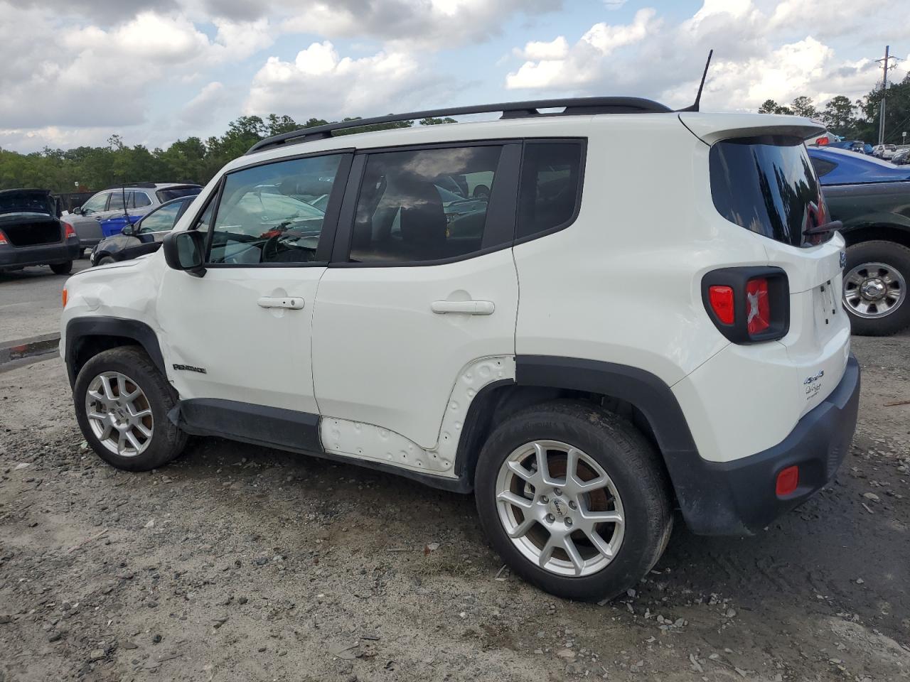 2022 JEEP RENEGADE LATITUDE VIN:ZACNJDB14NPN73739