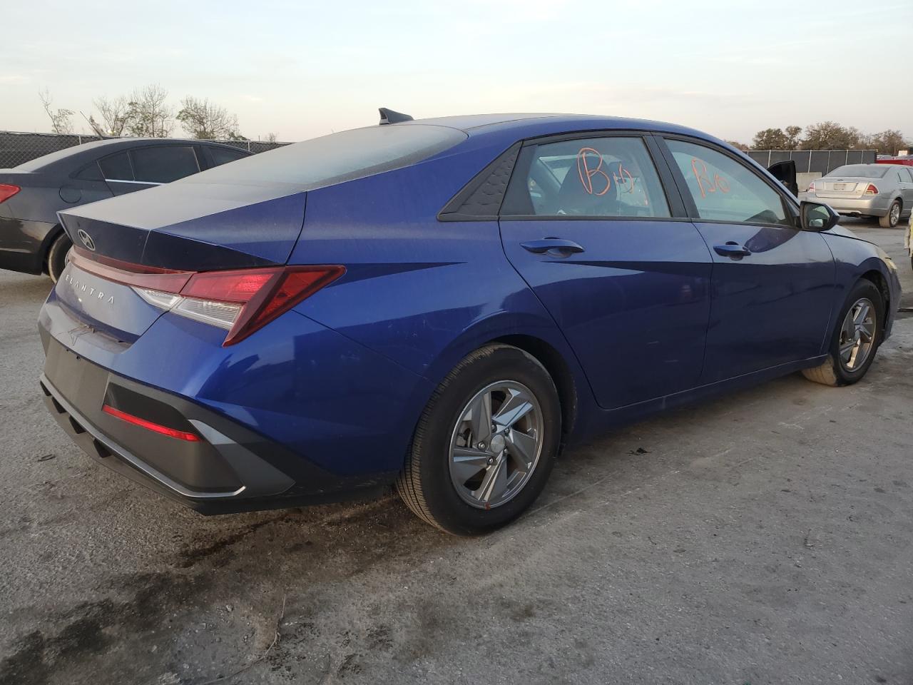 2024 HYUNDAI ELANTRA SE VIN:KMHLL4DG7RU675879