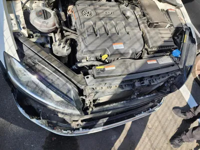 2016 Volkswagen Golf WVWZZZAUZGW261575 VIN:WVWZZZAUZGW261575