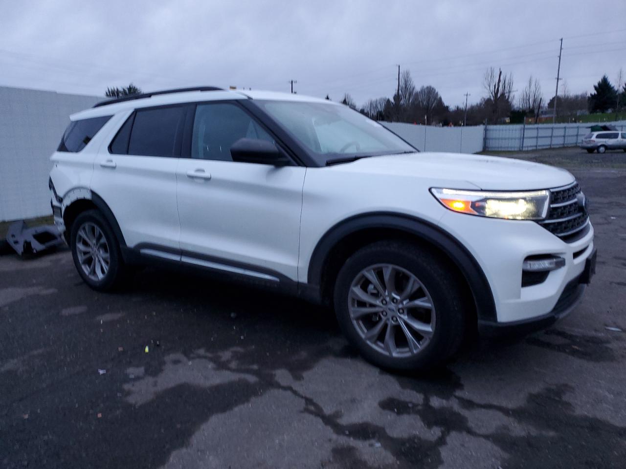 2022 FORD EXPLORER XLT VIN:1FMSK8DH2NGB57637