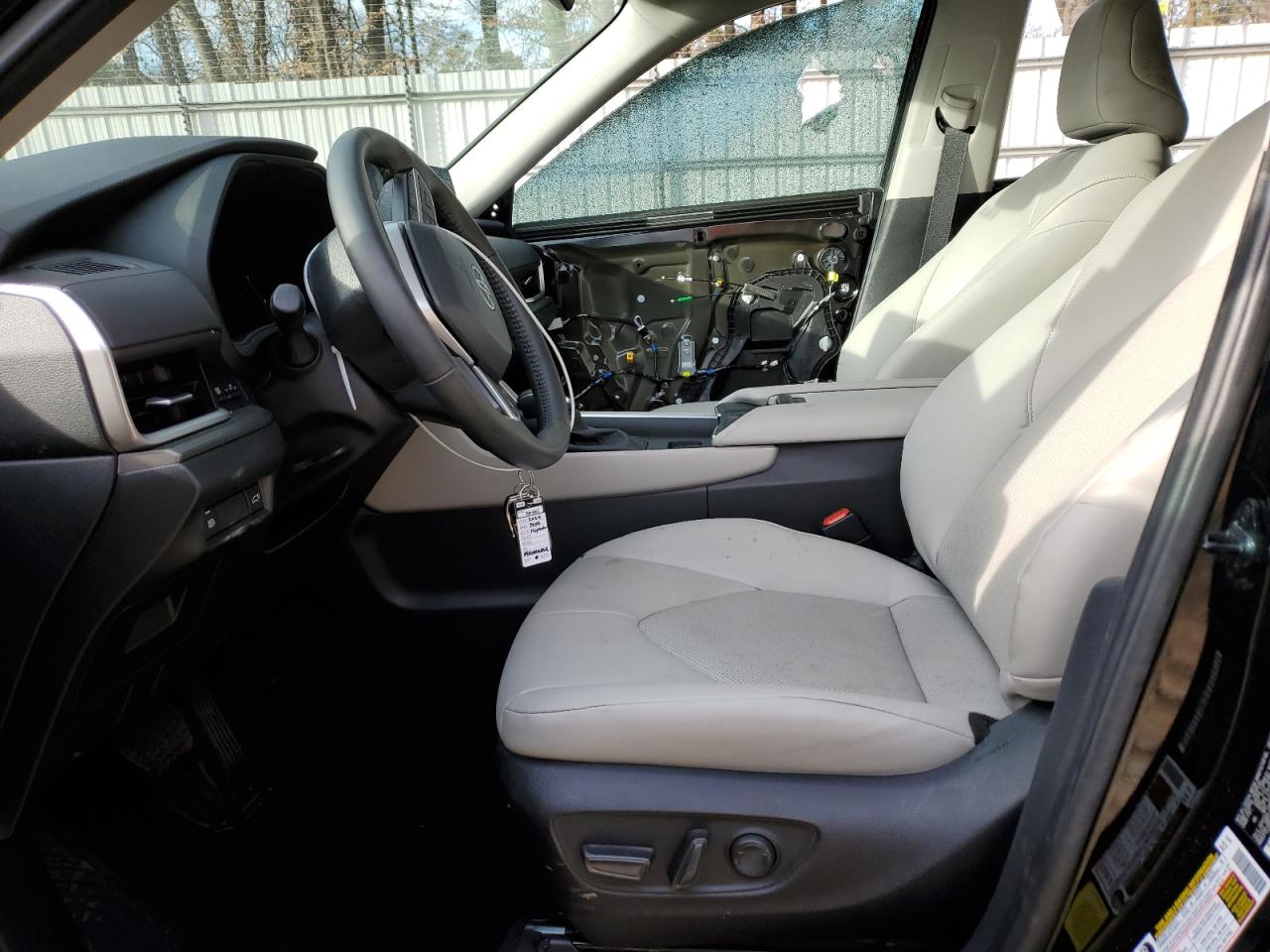 2024 TOYOTA GRAND HIGHLANDER XLE VIN:5TDAAAA54RS009117