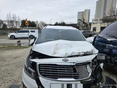 2016 Kia Carnival VIN: