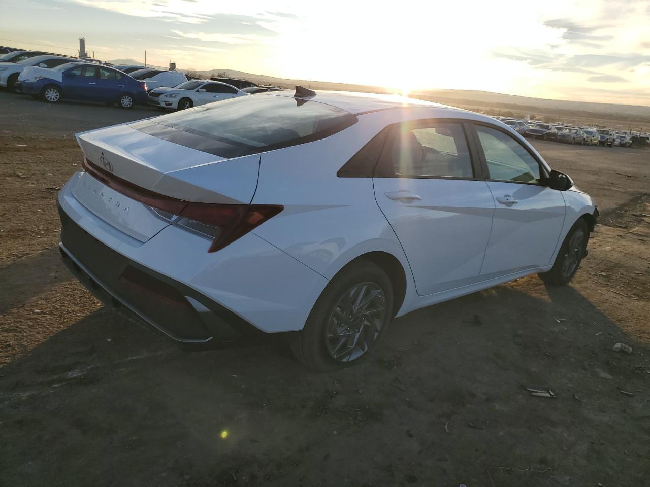 2024 HYUNDAI ELANTRA SEL VIN:KMHLM4DG5RU807325