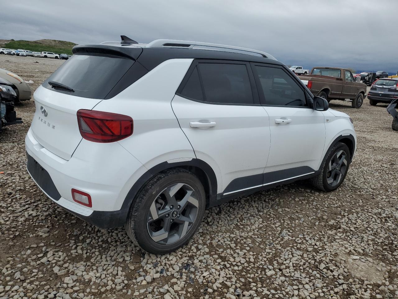 2022 HYUNDAI VENUE SEL VIN:KMHRC8A33NU178275