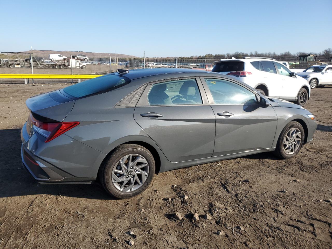 2024 HYUNDAI ELANTRA SEL VIN:KMHLM4DG8RU733219