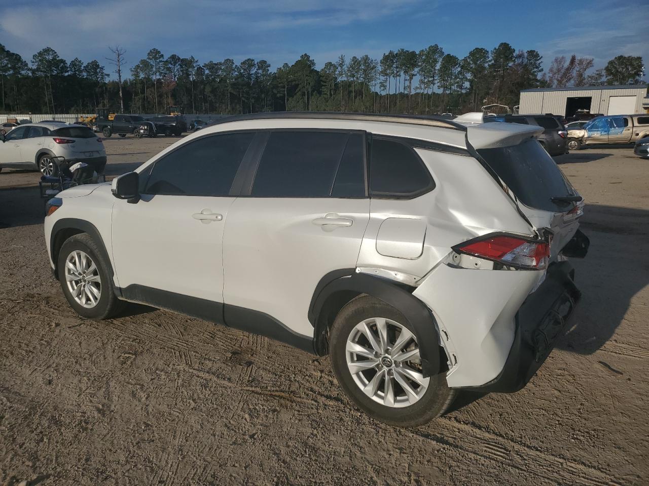 2022 TOYOTA COROLLA CROSS LE VIN:7MUCAAAG0NV007195