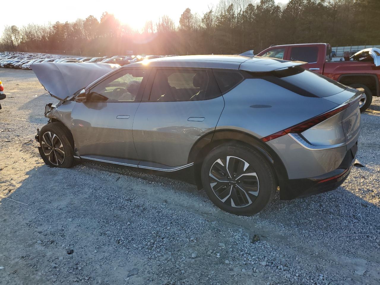 2024 KIA EV6 LIGHT VIN:KNDC34LA3R5200421