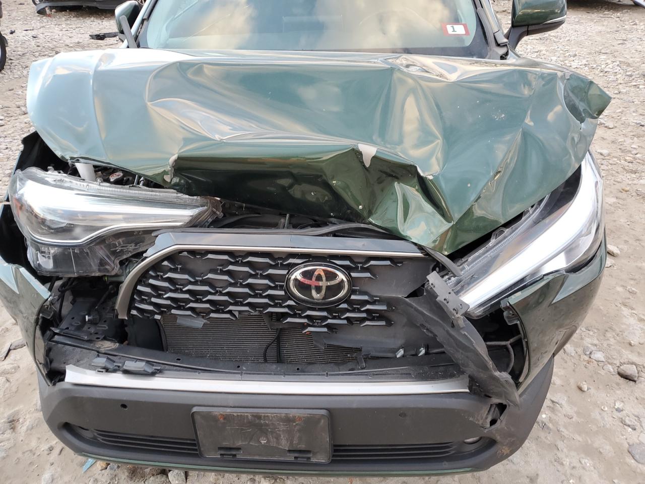 2022 TOYOTA COROLLA CROSS XLE VIN:7MUDAABG8NV004483