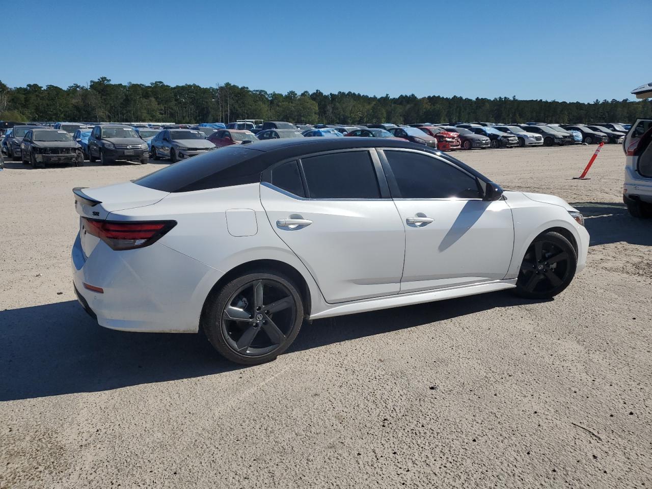 2022 NISSAN SENTRA SR VIN:3N1AB8DV4NY263370