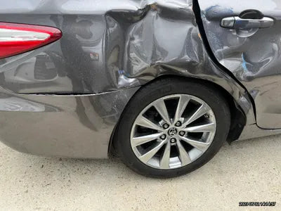 2015 Toyota Camry VIN: