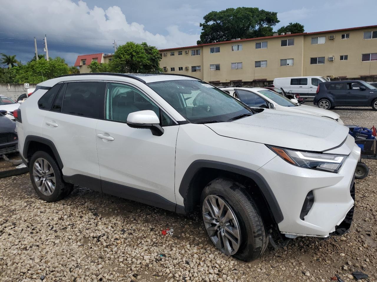 2023 TOYOTA RAV4 XLE PREMIUM VIN:2T3C1RFVXPW261921