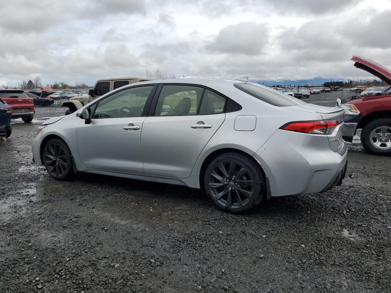 2024 TOYOTA COROLLA LE VIN:JTDBCMFE7R3031459