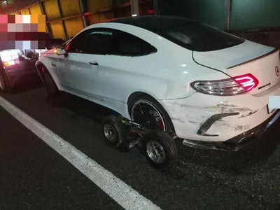 2017 Mercedes-Benz C 63 AMG WDDWJ8GB3HF469515 VIN:WDDWJ8GB3HF469515