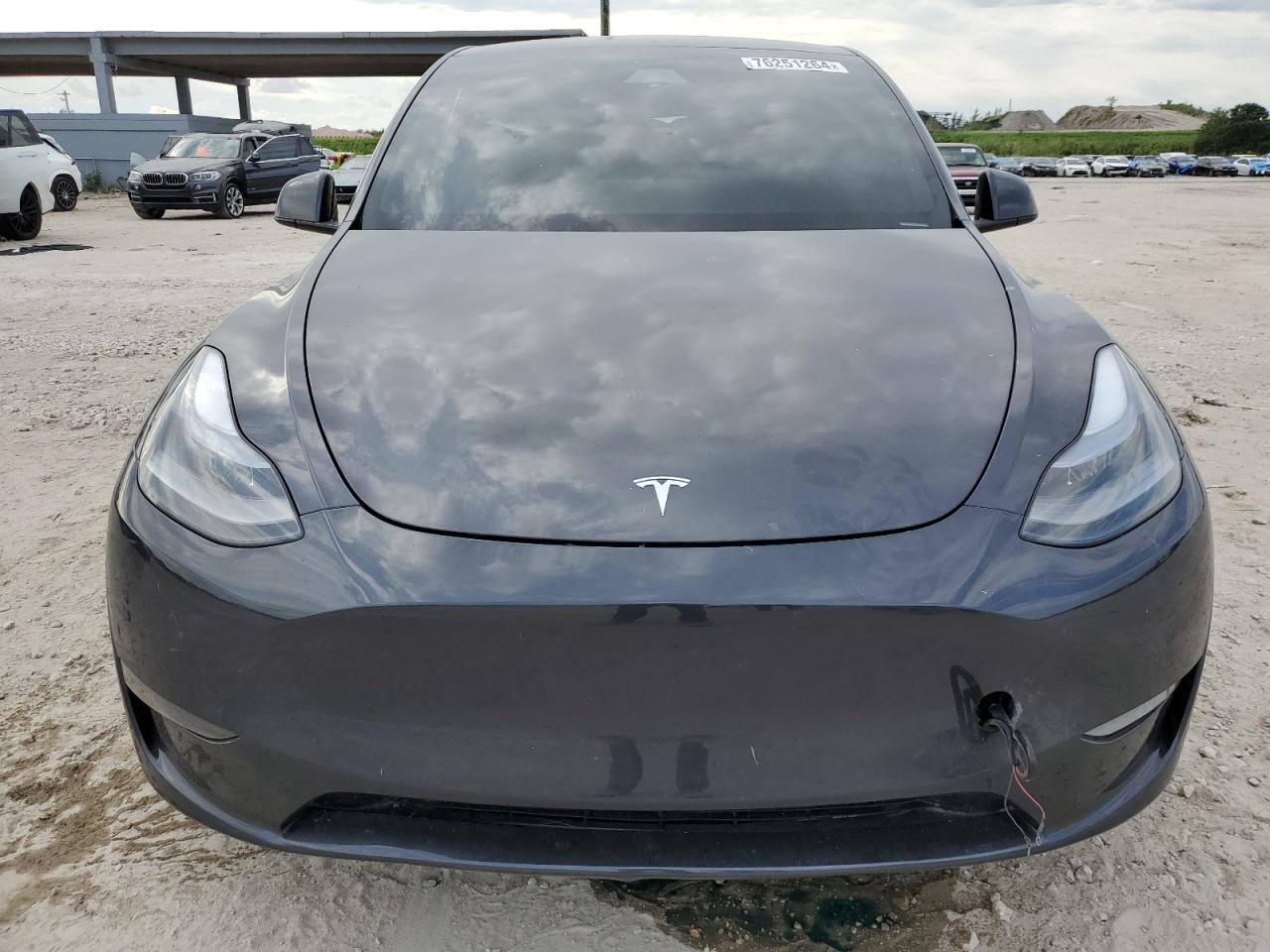 2024 TESLA MODEL Y  VIN:7SAYGDEE7RA231096