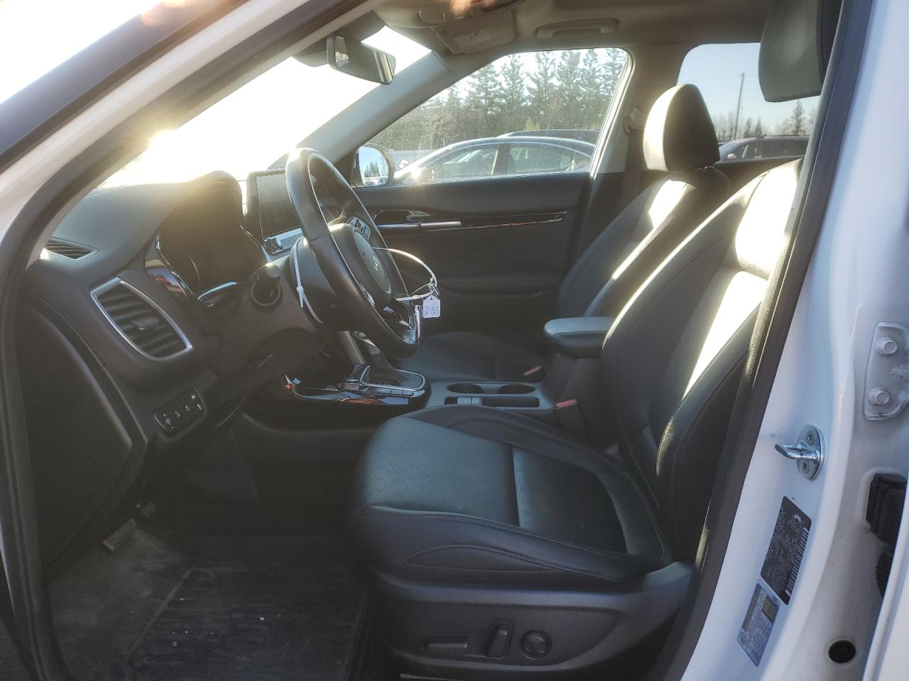 2022 KIA SELTOS SX VIN:KNDETCA28N7341479