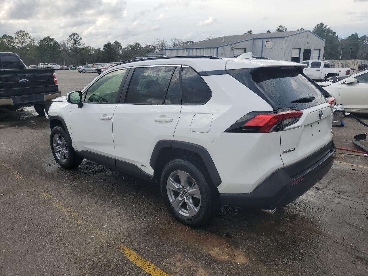 2022 TOYOTA RAV4 XLE VIN:JTMRWRFV3ND154537