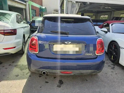 2016 MINI Cooper VIN:
