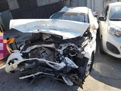 2016 Mercedes-Benz C 220 624KMWDDWF0EB4GR1 VIN:624KMWDDWF0EB4GR1