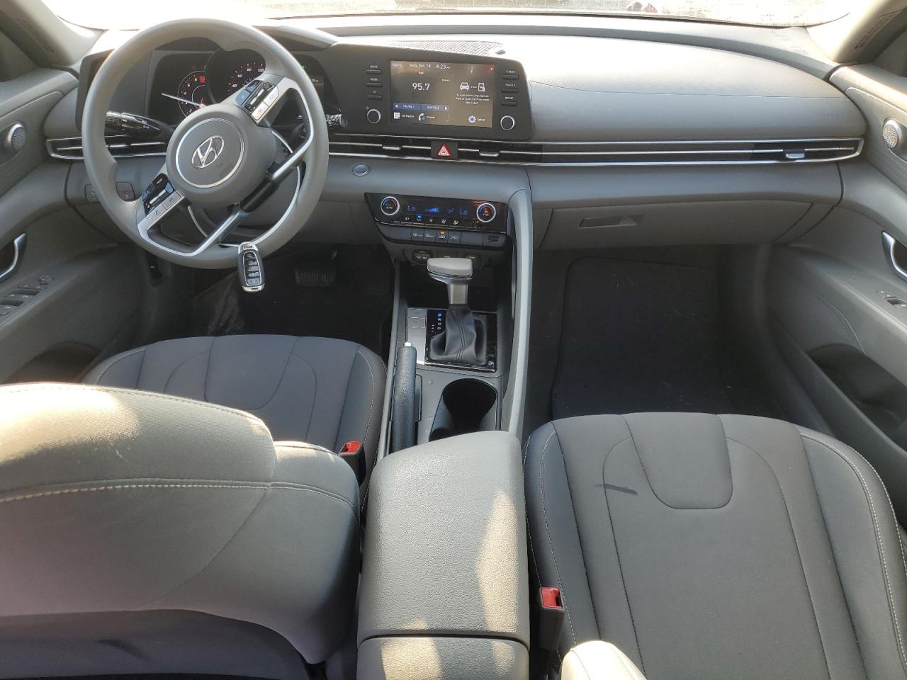 2023 HYUNDAI ELANTRA SEL VIN:5NPLM4AG1PH104045