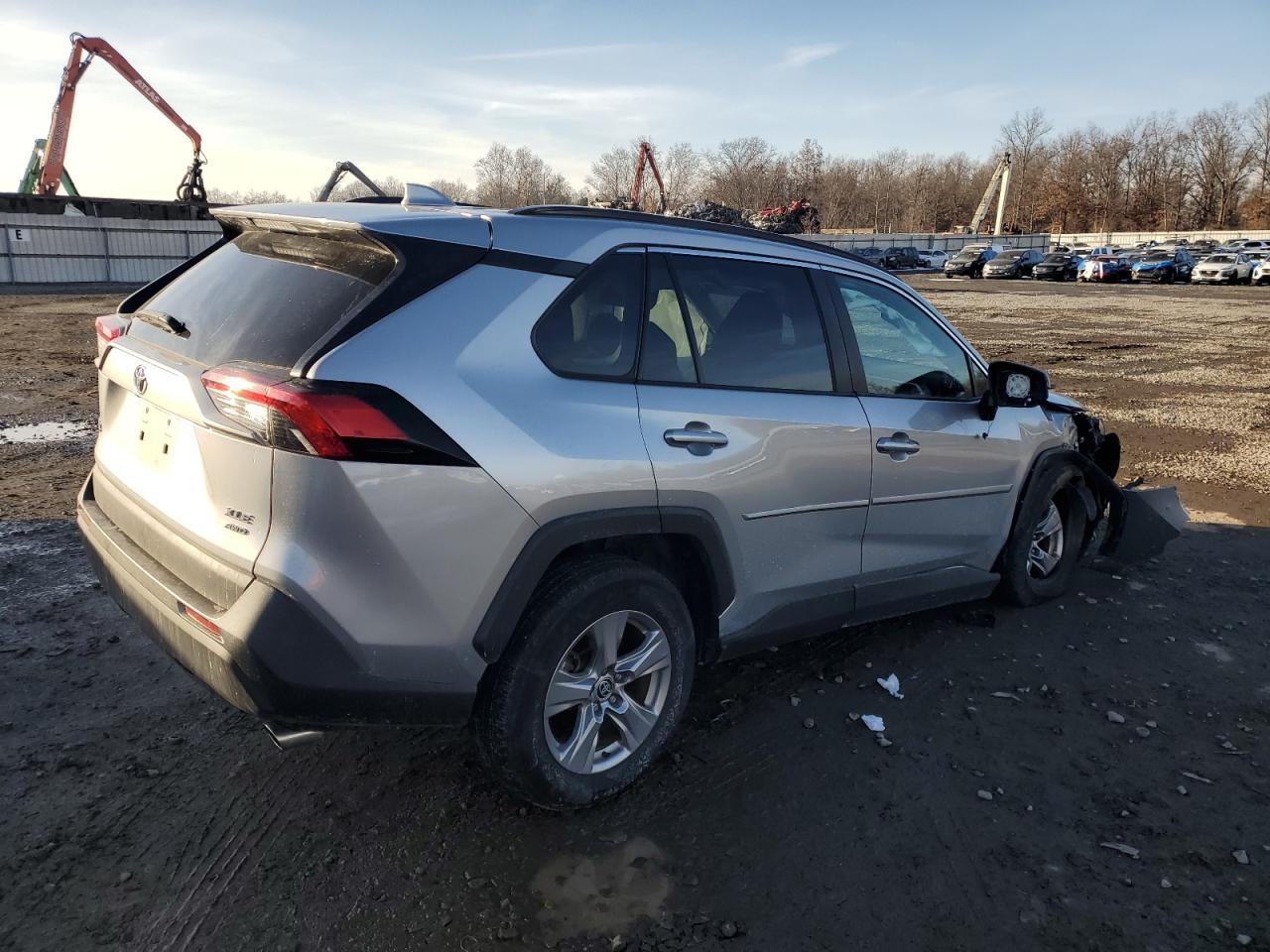 2022 TOYOTA RAV4 XLE VIN:2T3P1RFV6NW306495