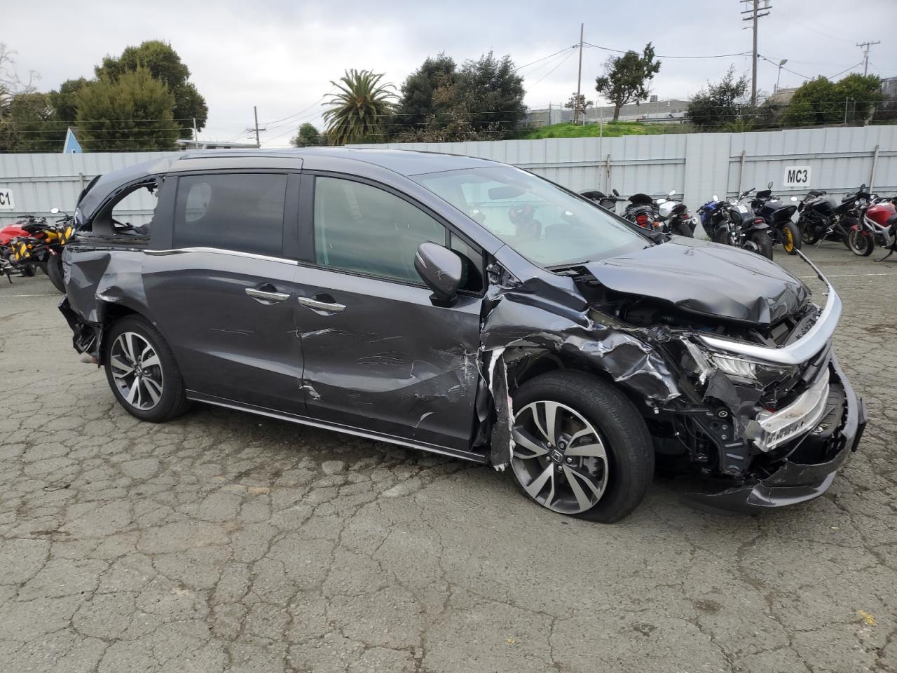 2023 HONDA ODYSSEY TOURING VIN:5FNRL6H86PB043541