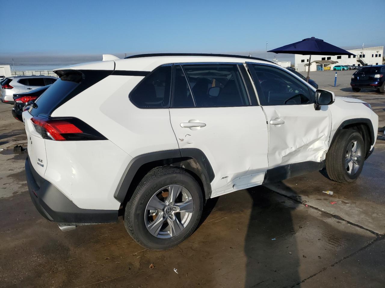 2024 TOYOTA RAV4 XLE VIN:2T3RWRFV5RW240506