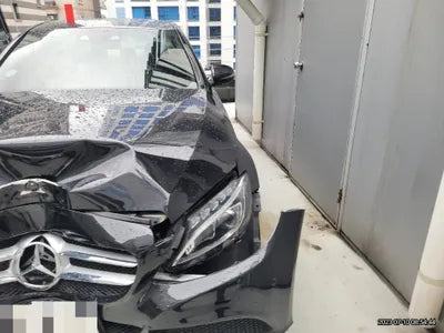 2016 Mercedes-Benz C 200 VIN: