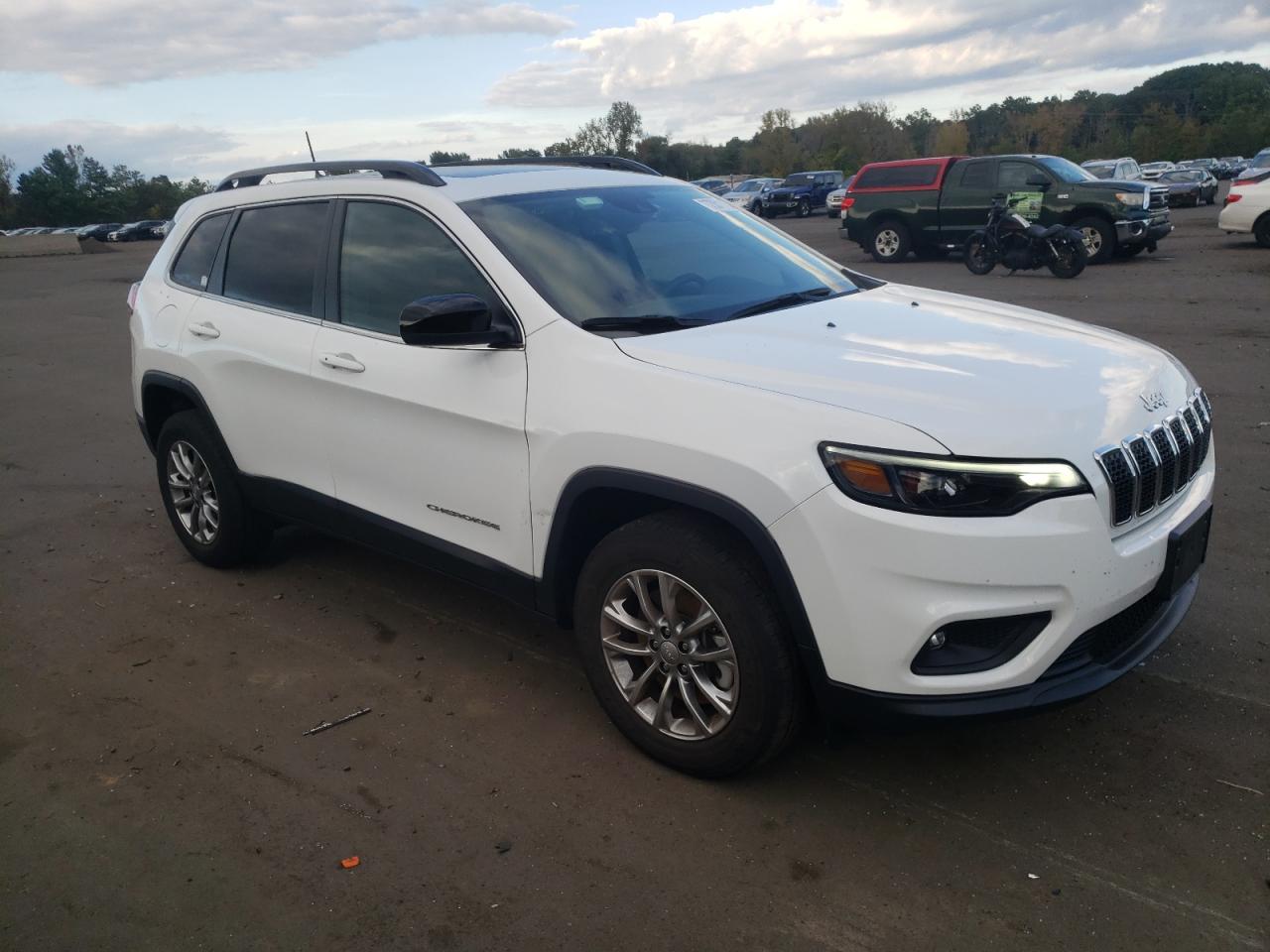 2022 JEEP CHEROKEE LATITUDE LUX VIN:1C4PJMMX5ND502285