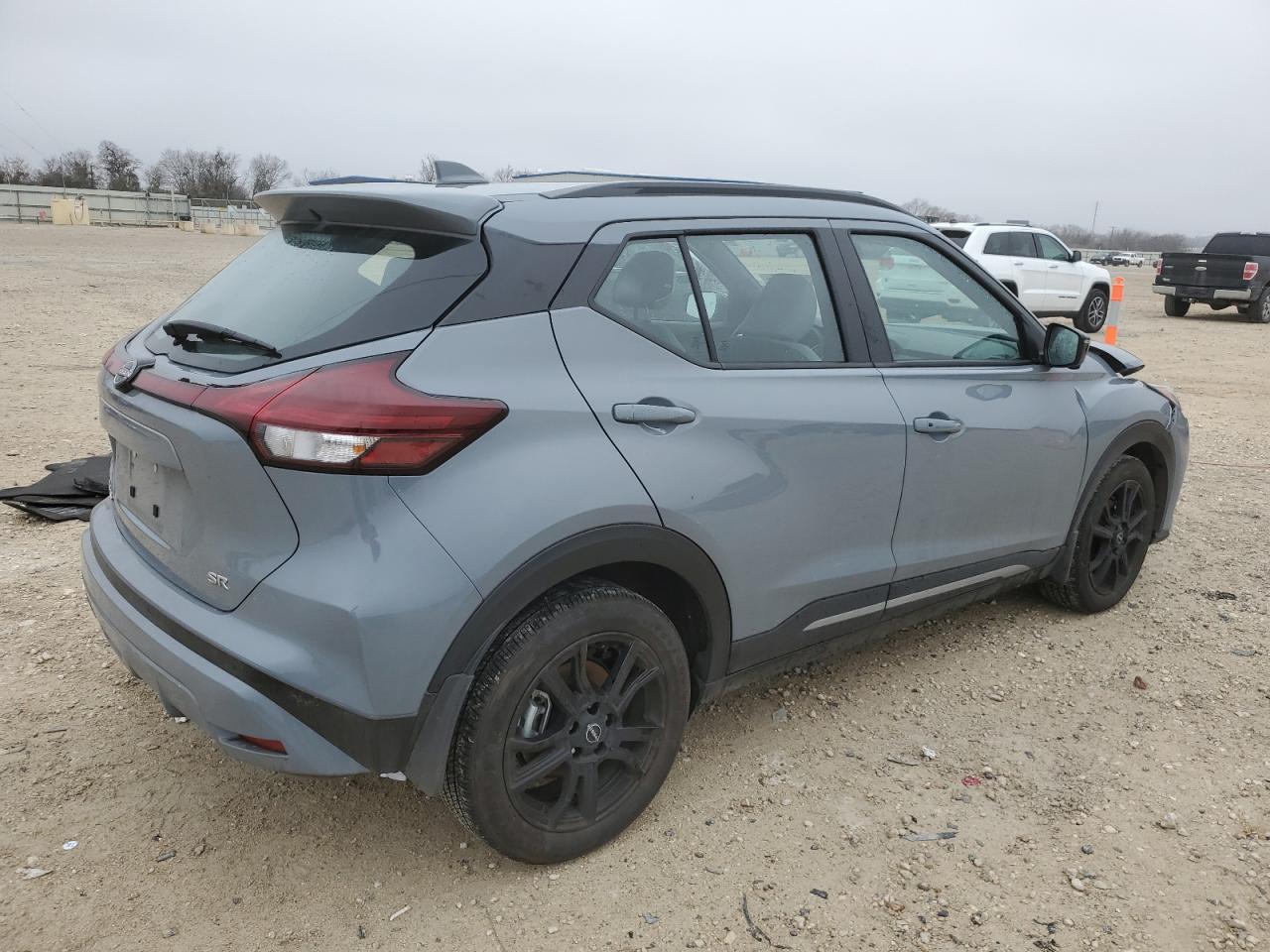 2024 NISSAN KICKS SR VIN:3N1CP5DV8RL526777