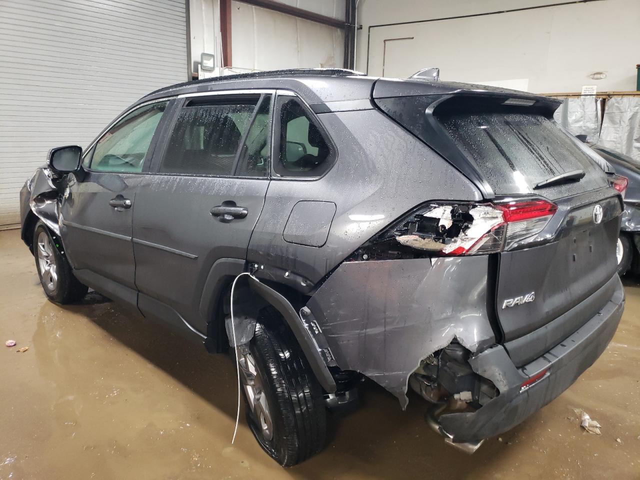 2022 TOYOTA RAV4 XLE VIN:2T3P1RFV1NC292832