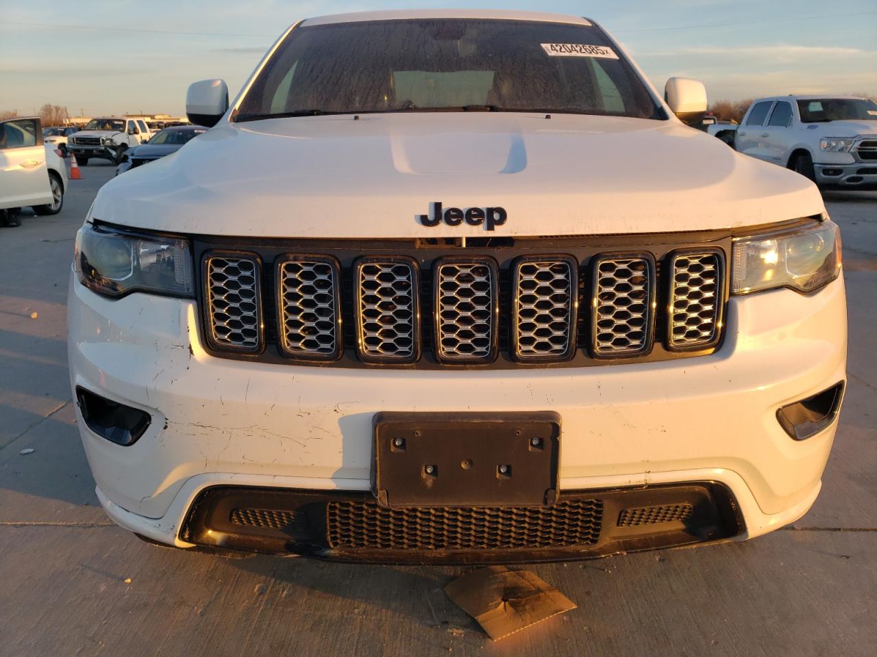 2022 JEEP GRAND CHEROKEE LAREDO E VIN:1C4RJEAG4NC154150