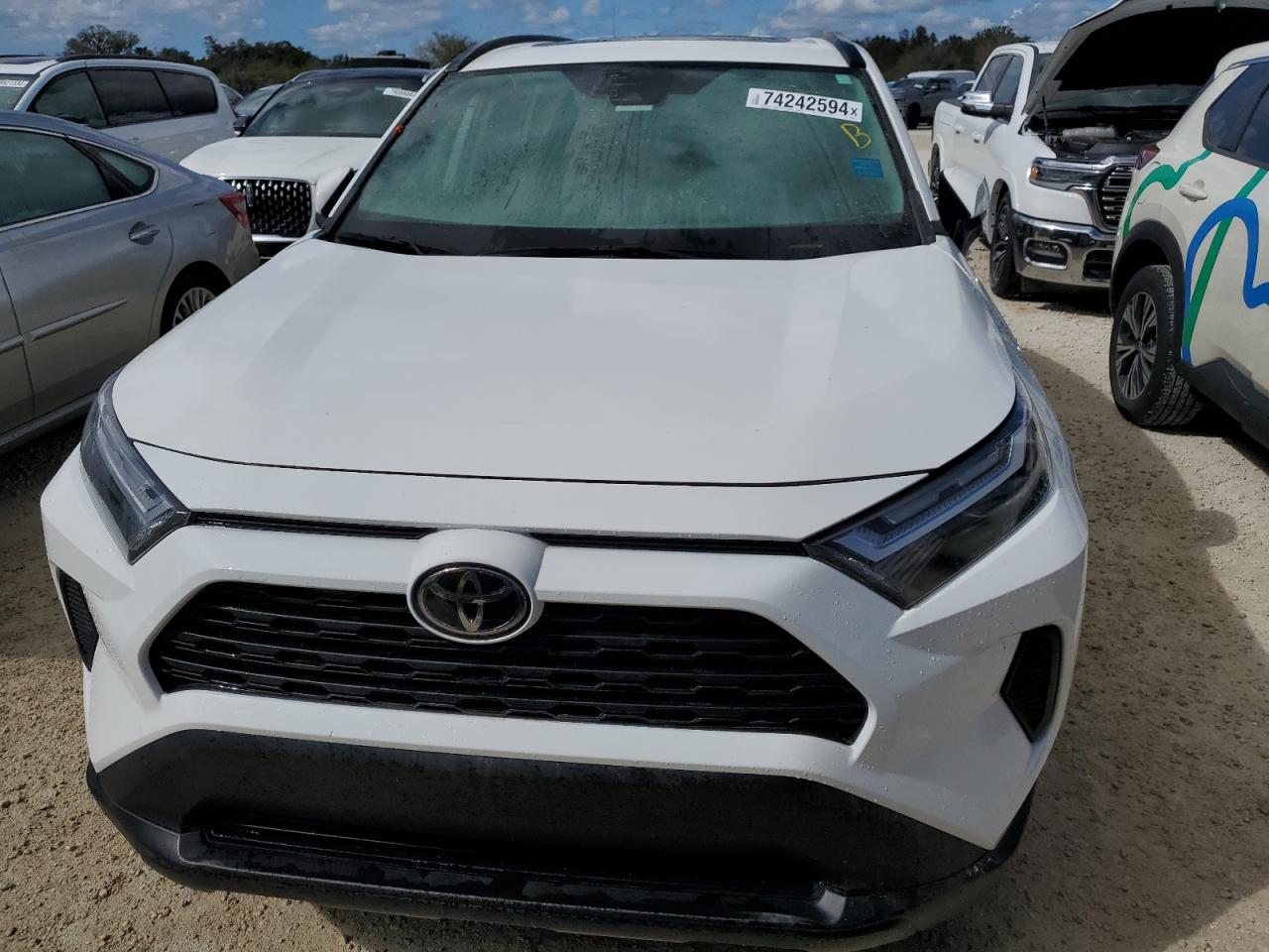 2022 TOYOTA RAV4 XLE VIN:2T3P1RFVXNC313497