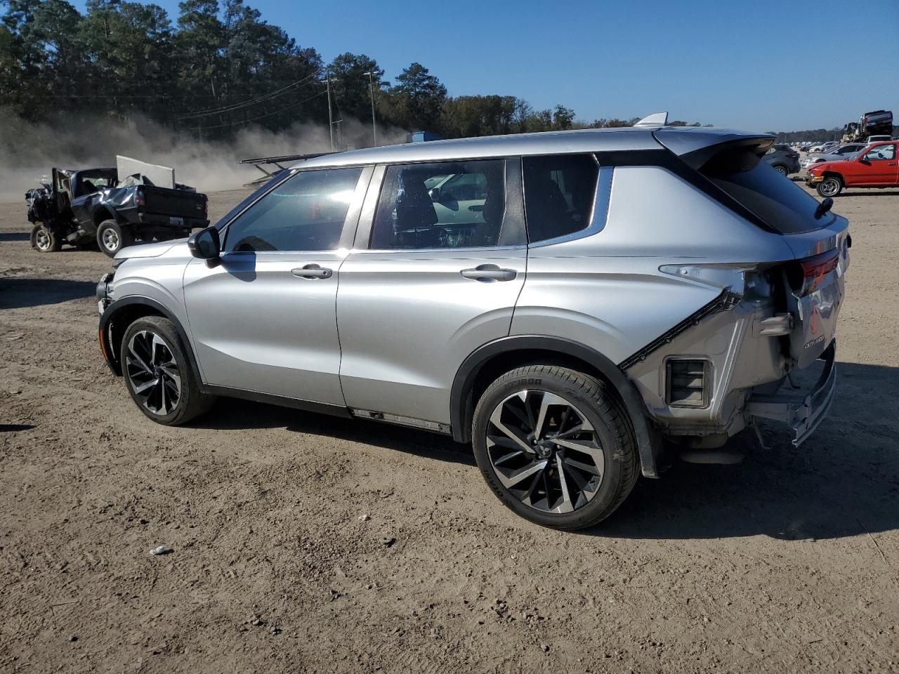 2022 MITSUBISHI OUTLANDER ES VIN:JA4J3TA87NZ046472