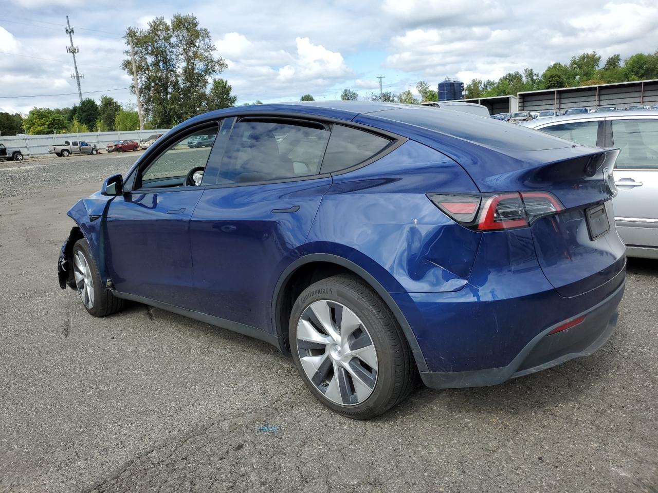 2023 TESLA MODEL Y  VIN:7SAYGDEE2PF592137