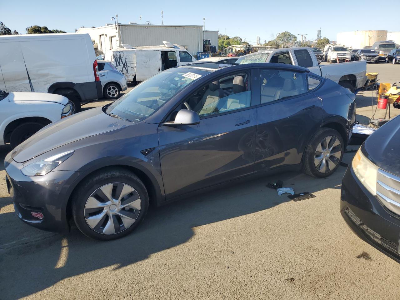 2023 TESLA MODEL Y  VIN:7SAYGDED7PF966717