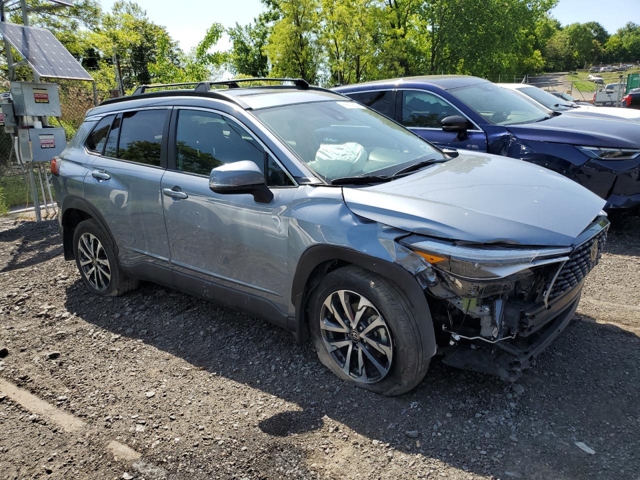 2022 TOYOTA COROLLA CROSS XLE VIN:7MUDAABG9NV015122