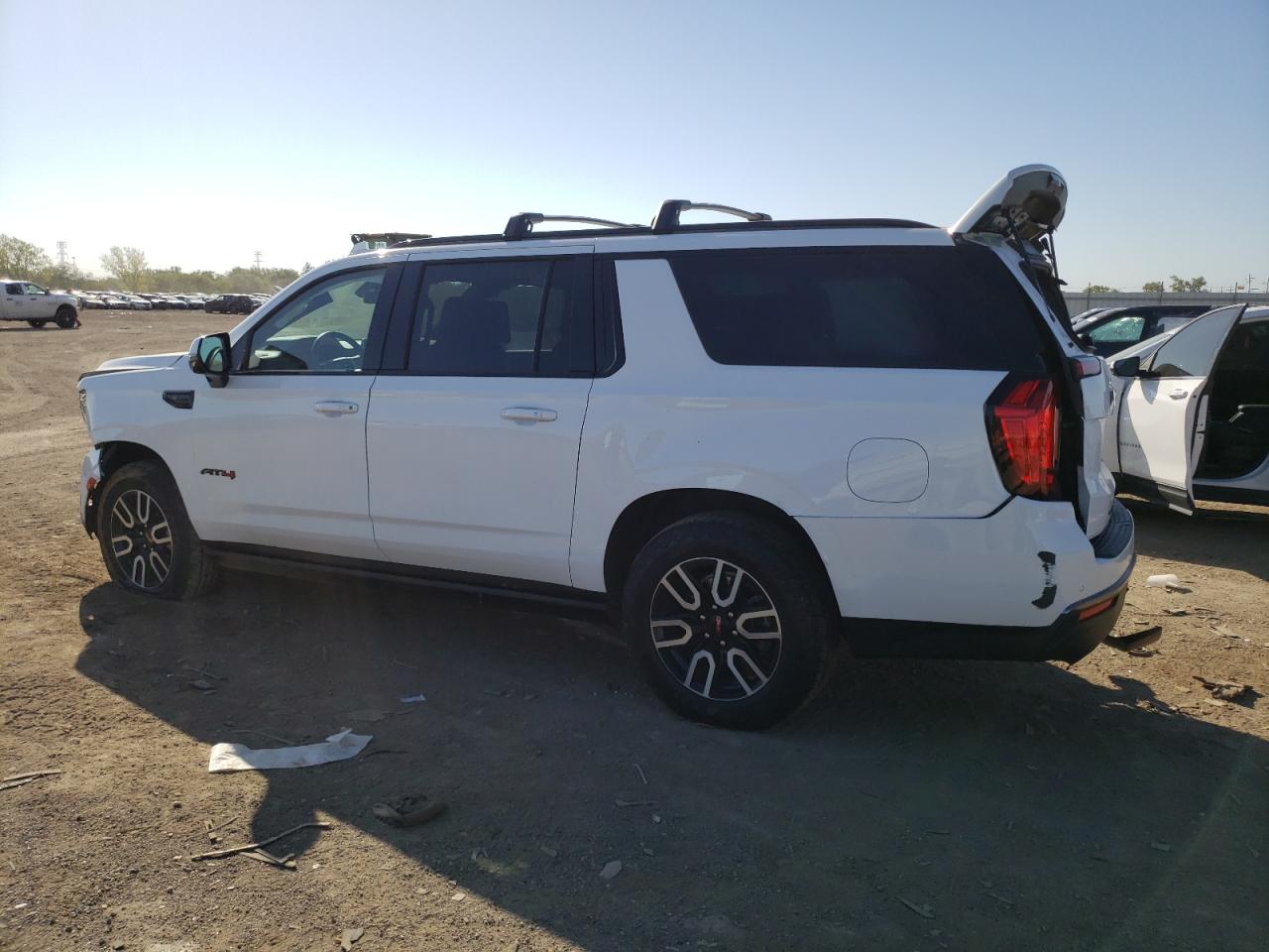 2023 GMC YUKON XL K1500 AT4 VIN:1GKS2HKD2PR267412